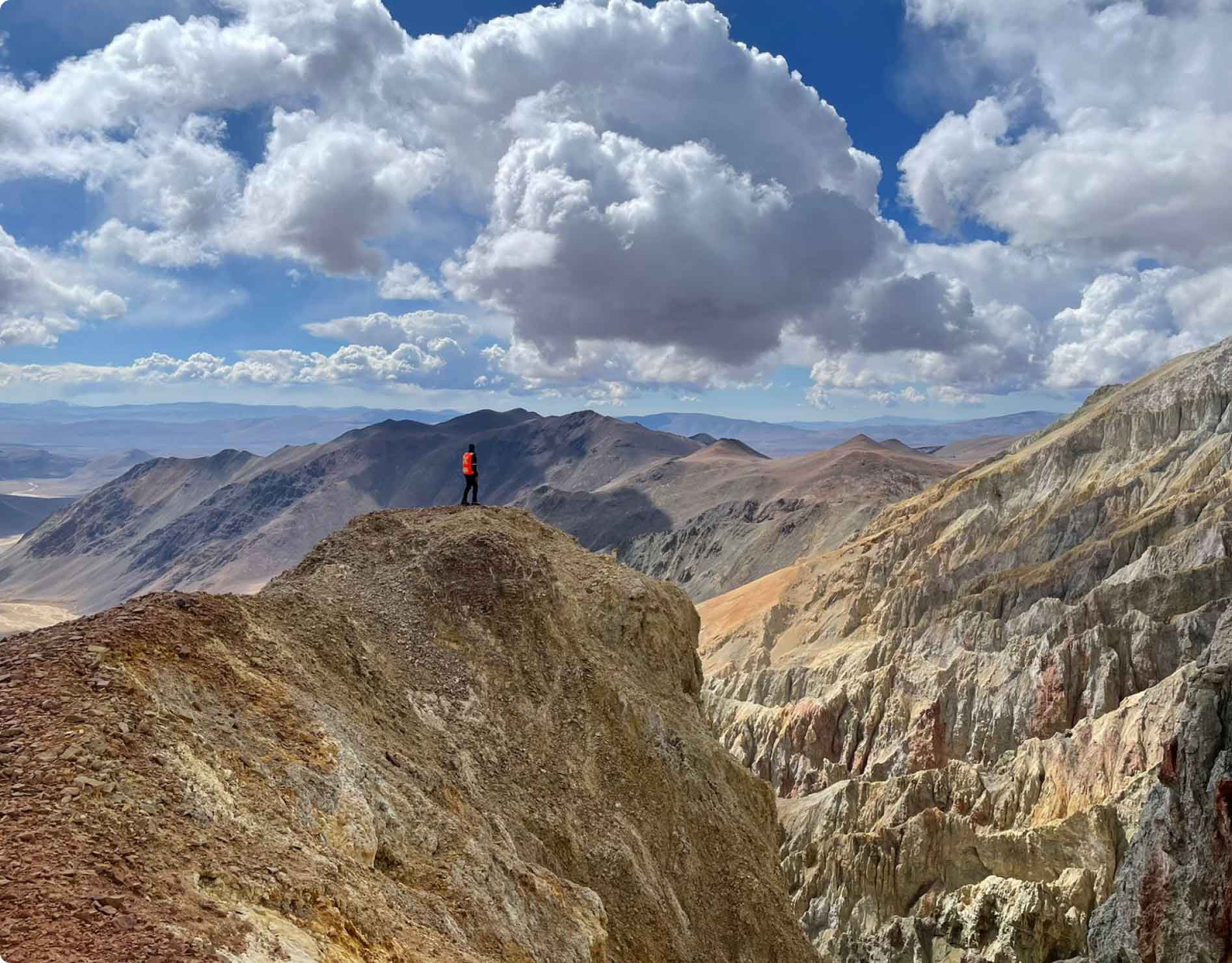 About LunR Royalties